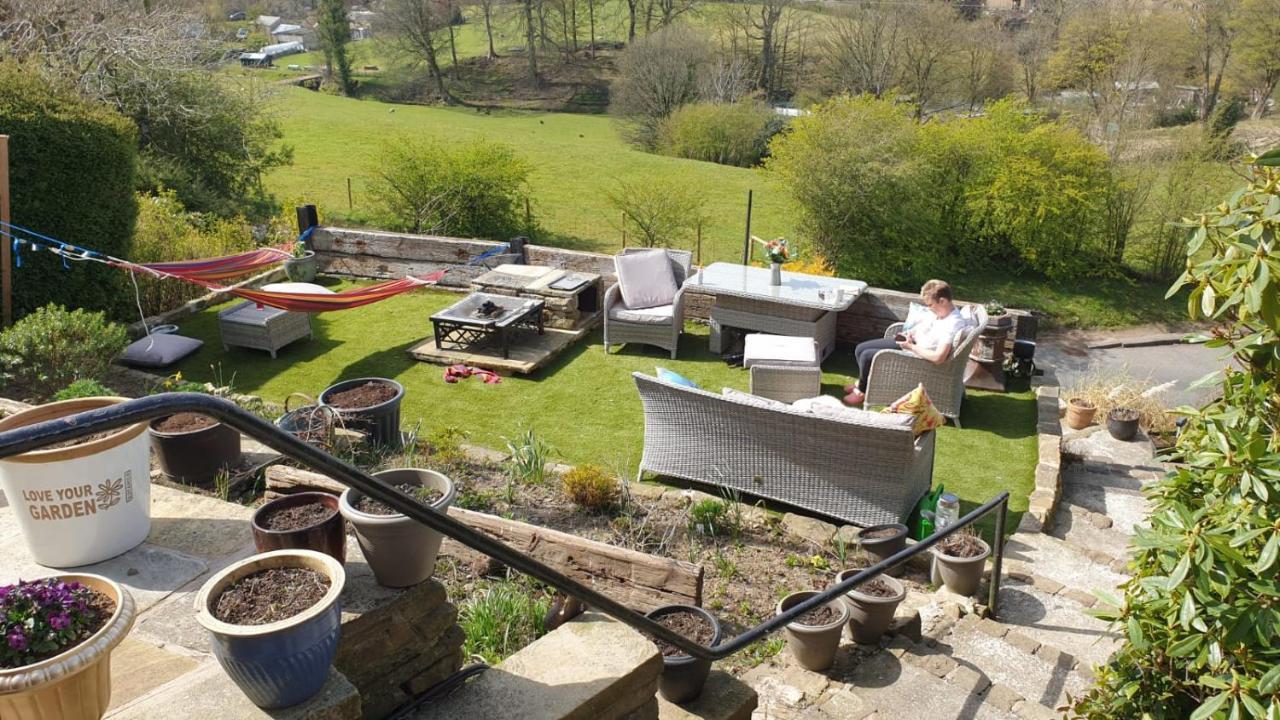 Alma Cliffe Guest House Barnoldswick Exterior photo
